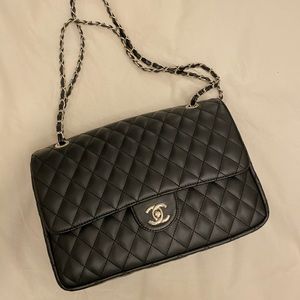black crossbody bag